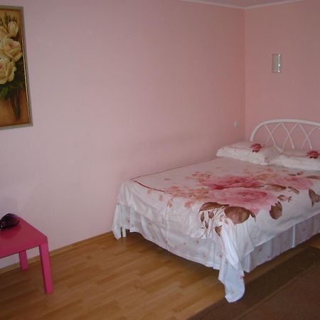 קייב Hotel Service Predslava On Antonovicha Street מראה חיצוני תמונה