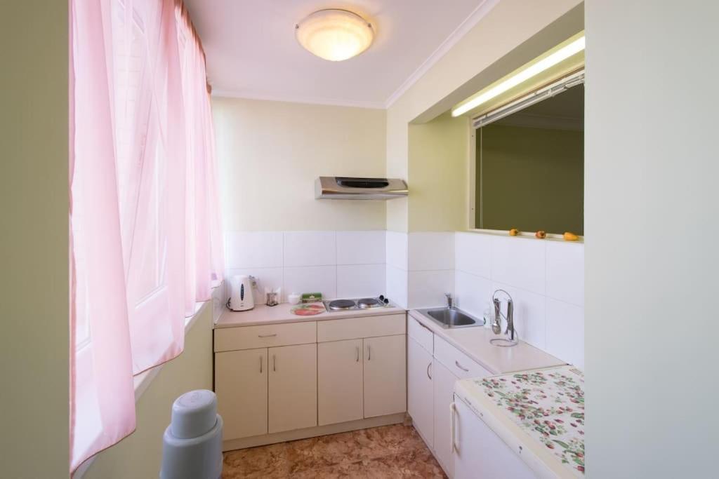קייב Hotel Service Predslava On Antonovicha Street מראה חיצוני תמונה