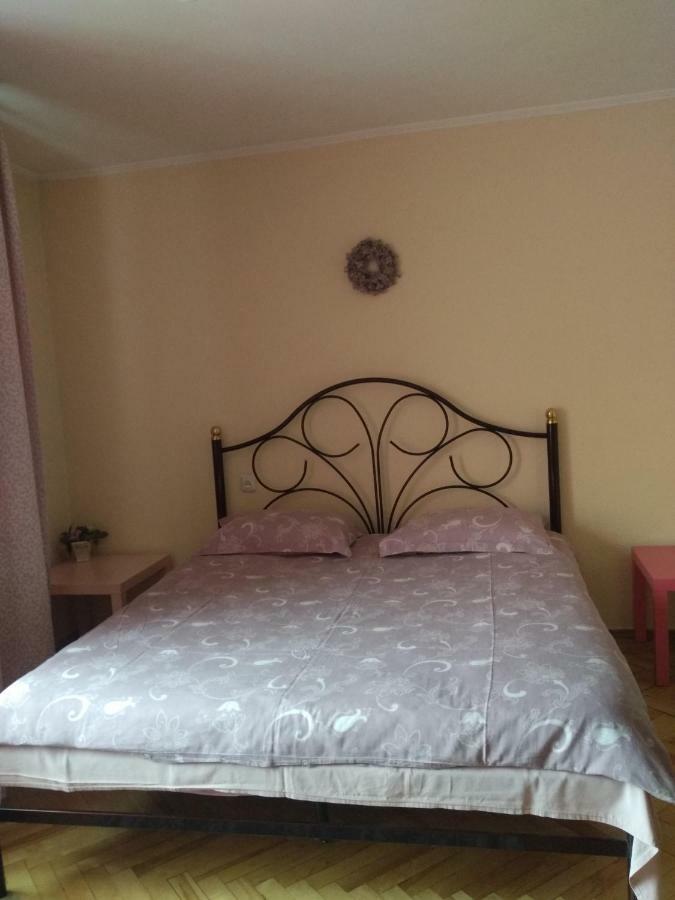 קייב Hotel Service Predslava On Antonovicha Street מראה חיצוני תמונה
